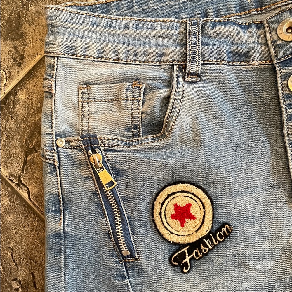 LEXXURY Patch Button-fly Skinny Urban Maximalism Grunge Streetwear Fun Jeans - Picture 5 of 16